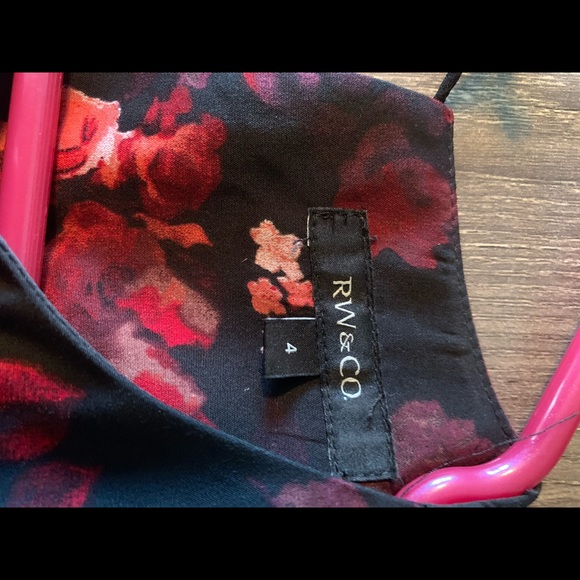 Womens RW&CO floral dress size 4 - Picture 2 of 3